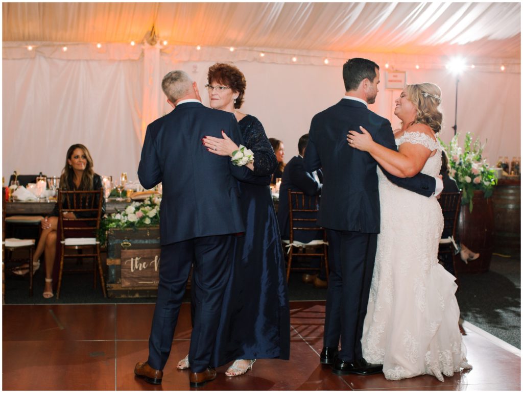 Blush and Navy fall wedding in California | Jennifer Clapp Photography